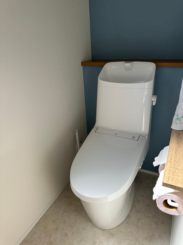 岡崎市でトイレの水漏れ修理ならくらはし建築。緊急の水トラブルを迅速に解決した施工事例。修理だけでなくリフォームも対応。