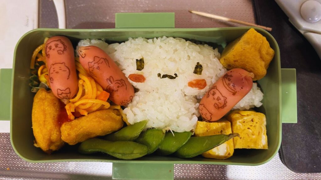 くらはし建築のスタッフが娘のために作ったシナモロールのキャラクター弁当